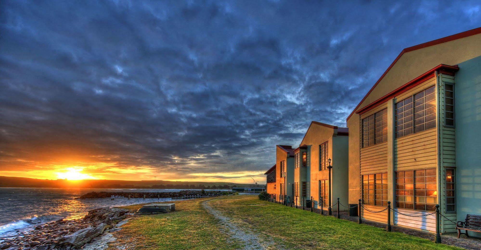 Stanley Village Bagian luar foto