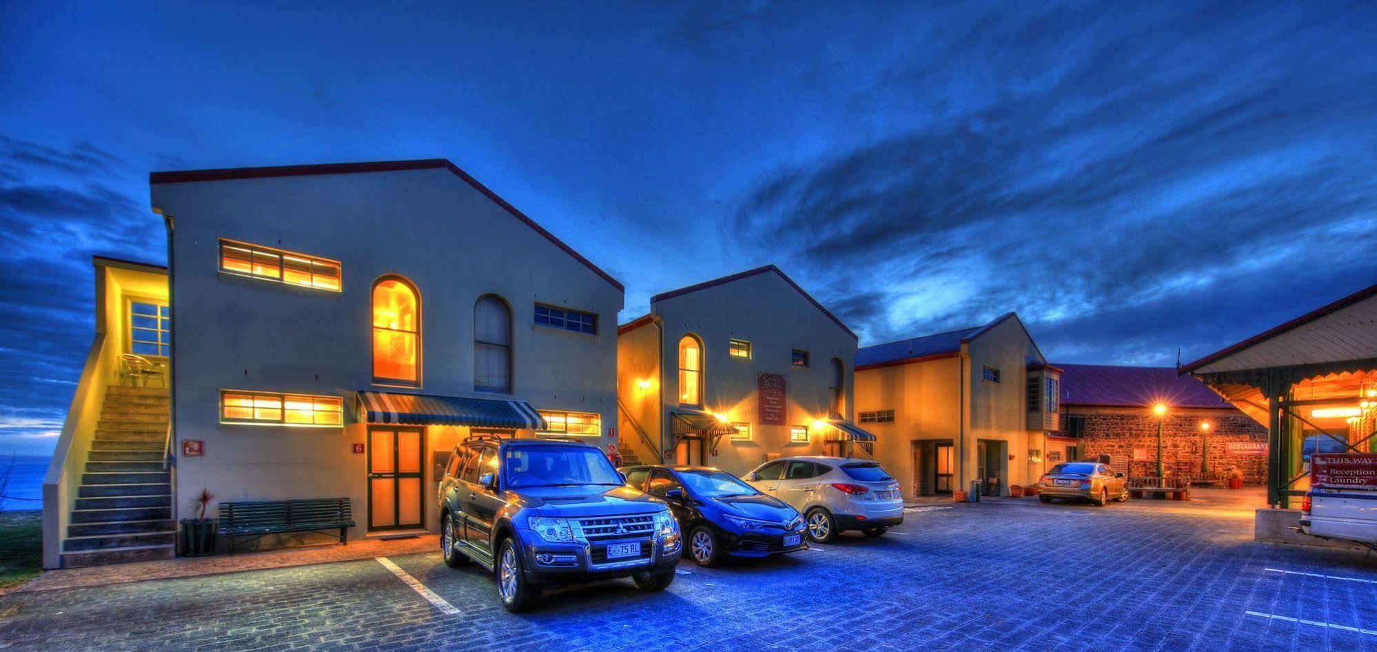 Stanley Village Bagian luar foto